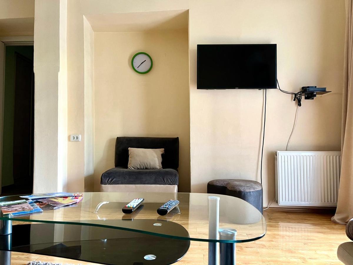 Apartment In Old Tbilisi Orbeliani Square Экстерьер фото