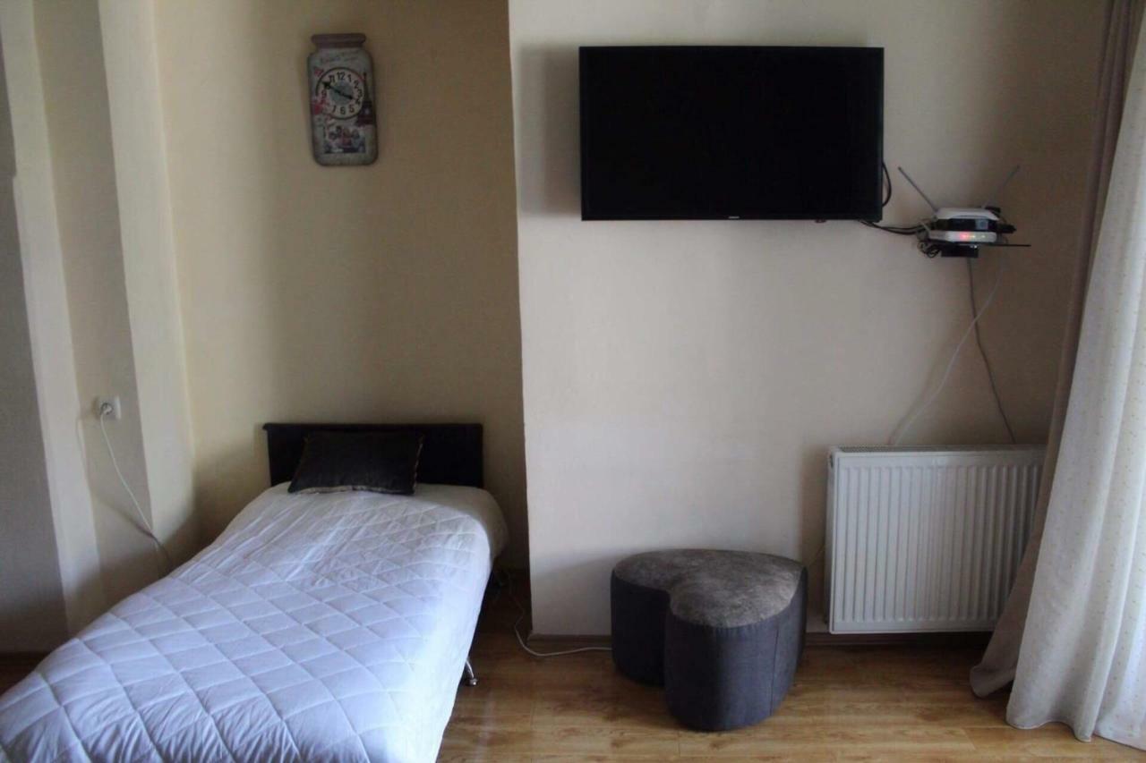 Apartment In Old Tbilisi Orbeliani Square Экстерьер фото